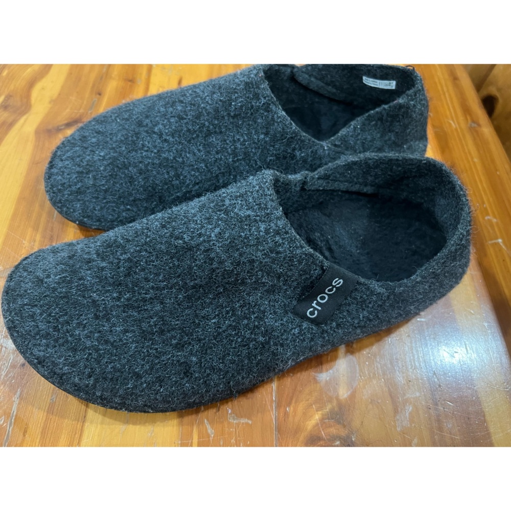 Crocs Wool and Felt Slippers